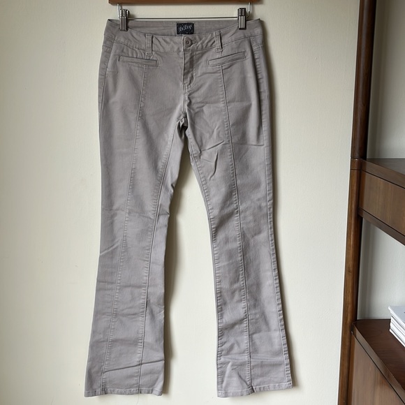 BeBop khaki low-rise flare pants - Picture 3 of 10